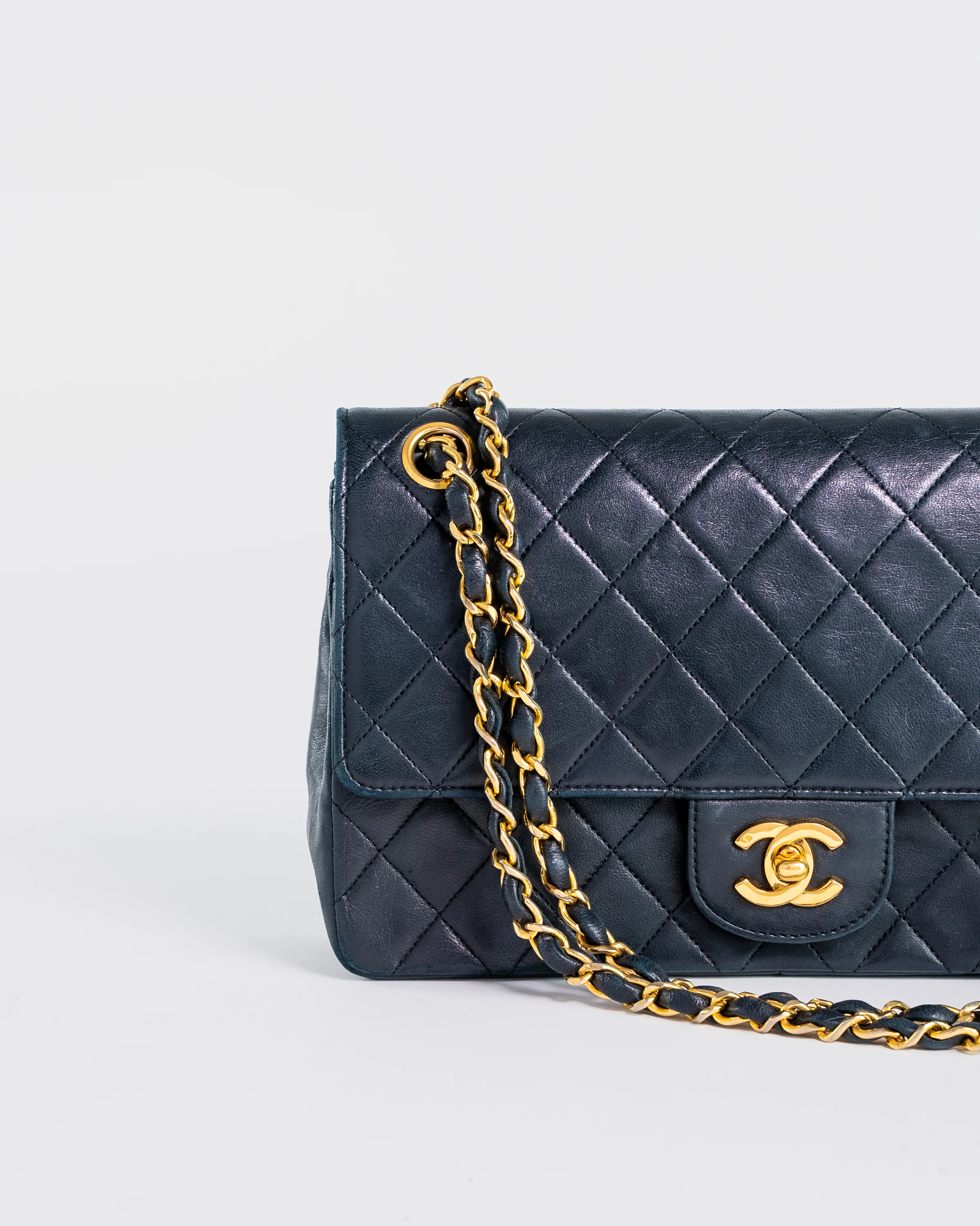 Classic Matelasse 25 Chain Flap Shoulder Bag Lamb Skin Dark Navy - Image 6