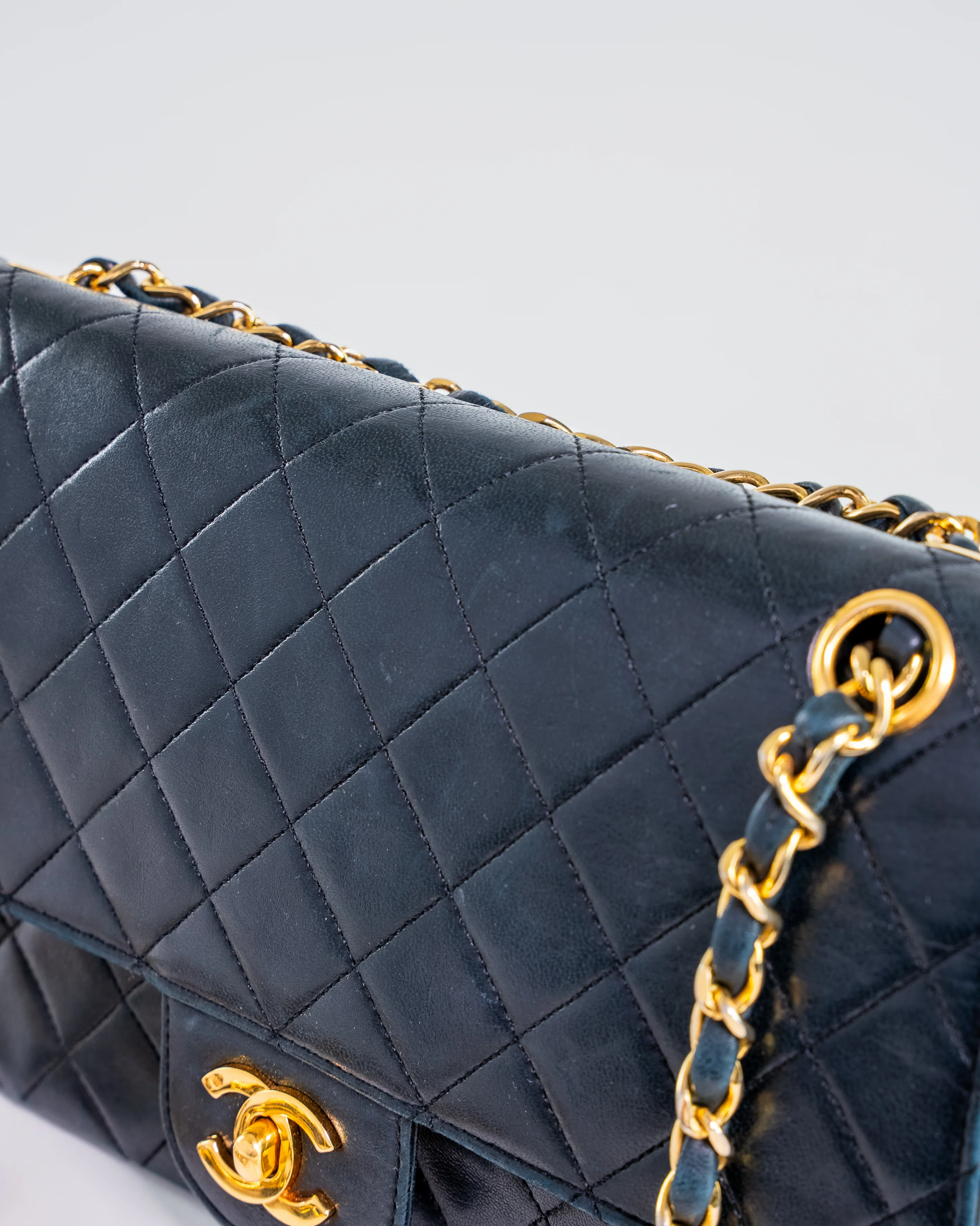 Classic Matelasse 25 Chain Flap Shoulder Bag Lamb Skin Dark Navy - Image 8