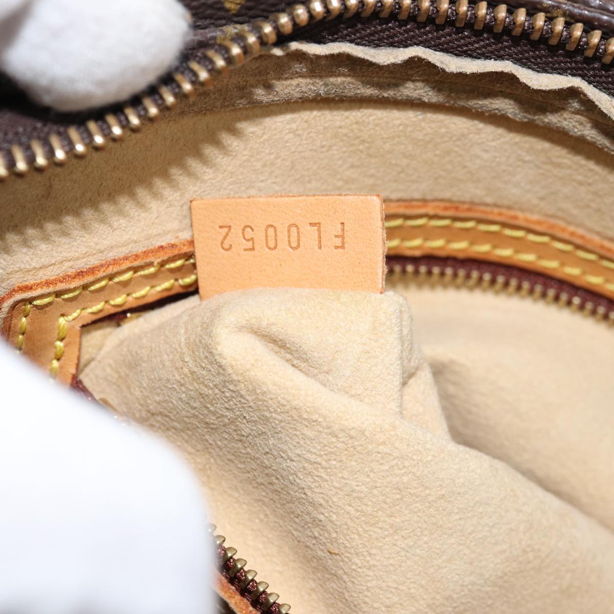 Monogram Looping MM Shoulder Bag - Image 21