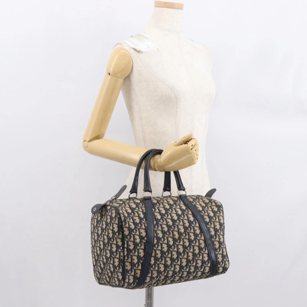 Trotter Canvas Boston Bag Navy Silver - Image 21
